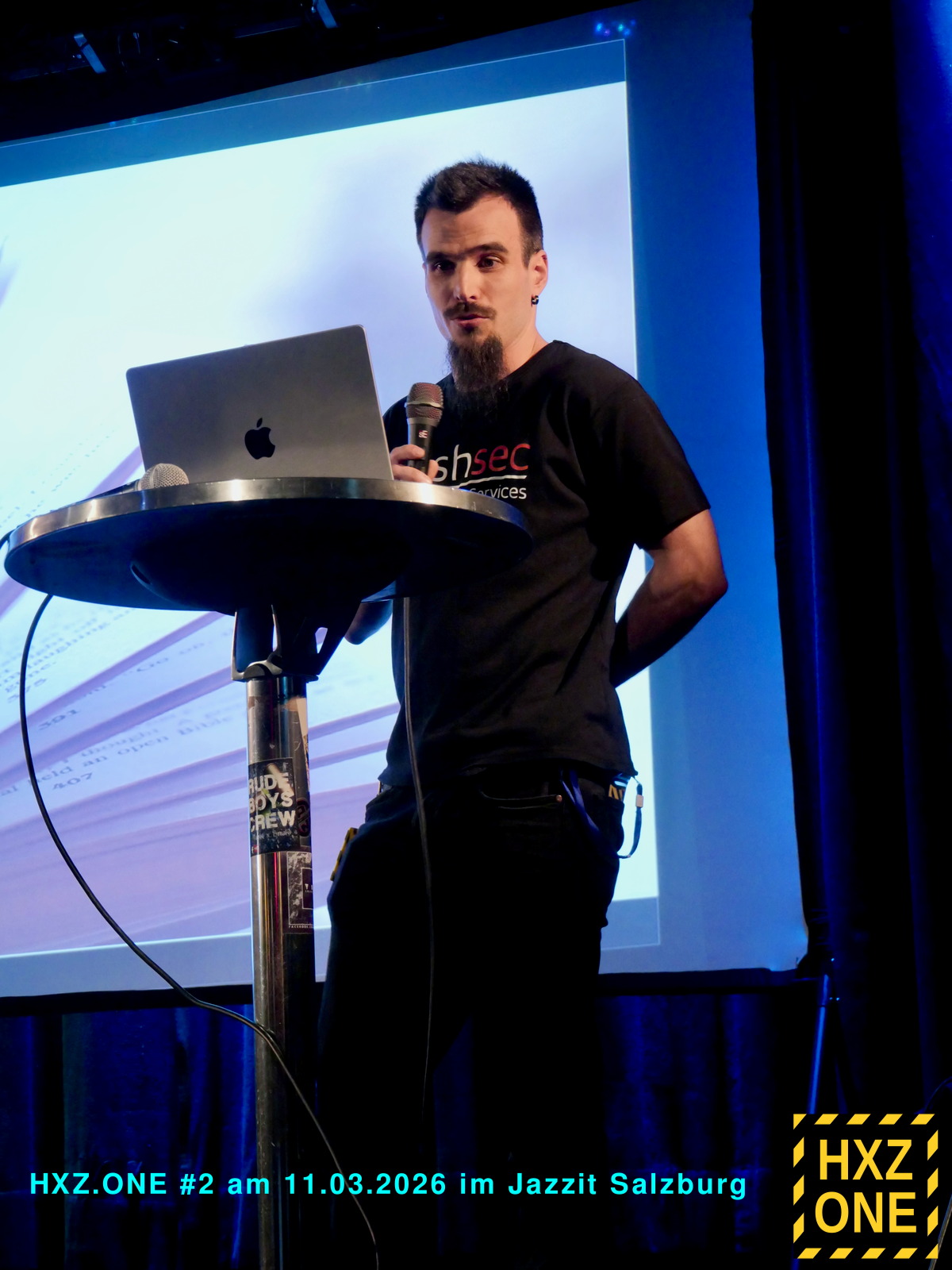 HXZ.ONE Conference Photo 2